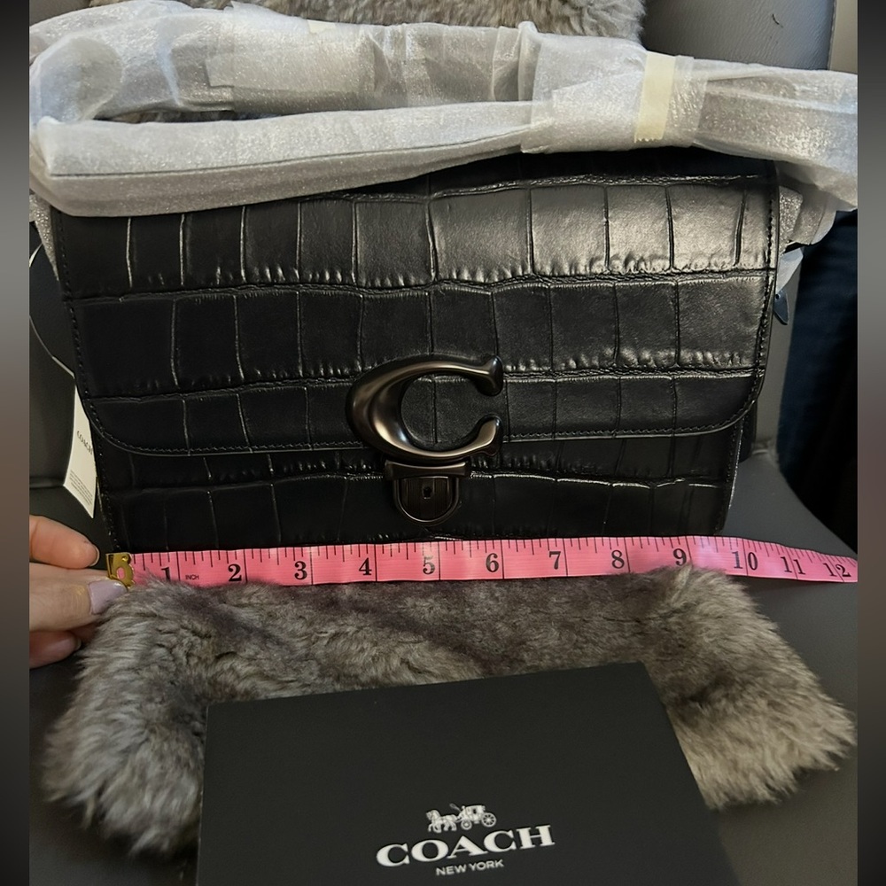 🤩Coach Black Croc-Embossed STUDIO
